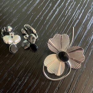 Vintage  Silver Tone & Black Clover Brooch and Clip on Earrings